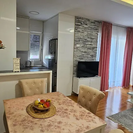 Apartman Luka Stan Na Dan * Trebinje