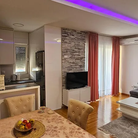 Apartman Luka Stan Na Dan
