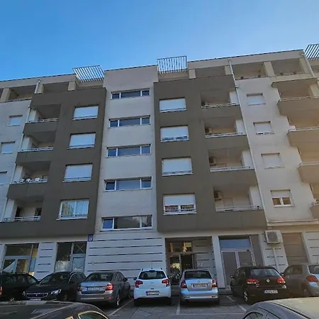 Apartman Luka Stan Na Dan